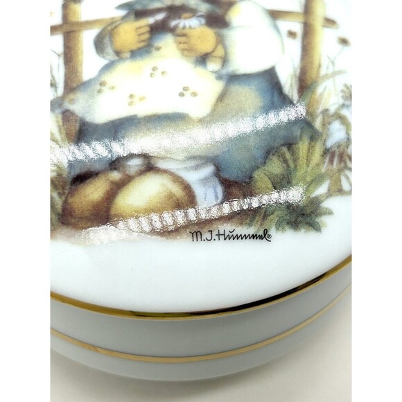 M.J.‎ Hummel Trinket Dish, Jar w/ Lid. Porcelain "He Loves Me" SKU GAR249 - Picture 5 of 5